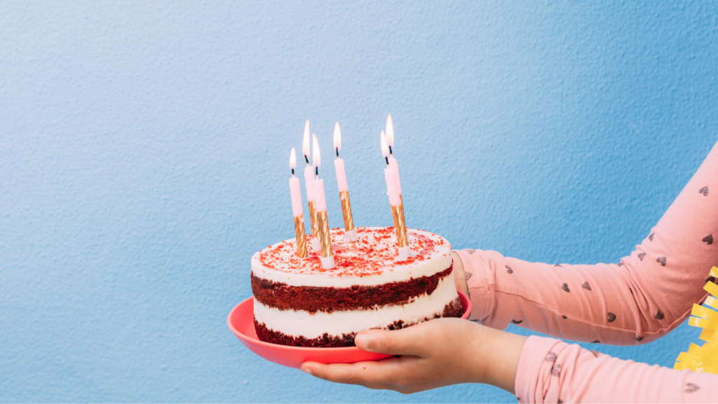 Geburtstagtorte mit 6 kerzen